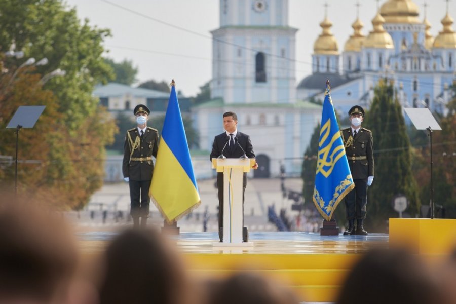 Президент розказав про святкування Дня Незалежності: парад на суші та воді, концерт і підняття великих прапорів у містах країни