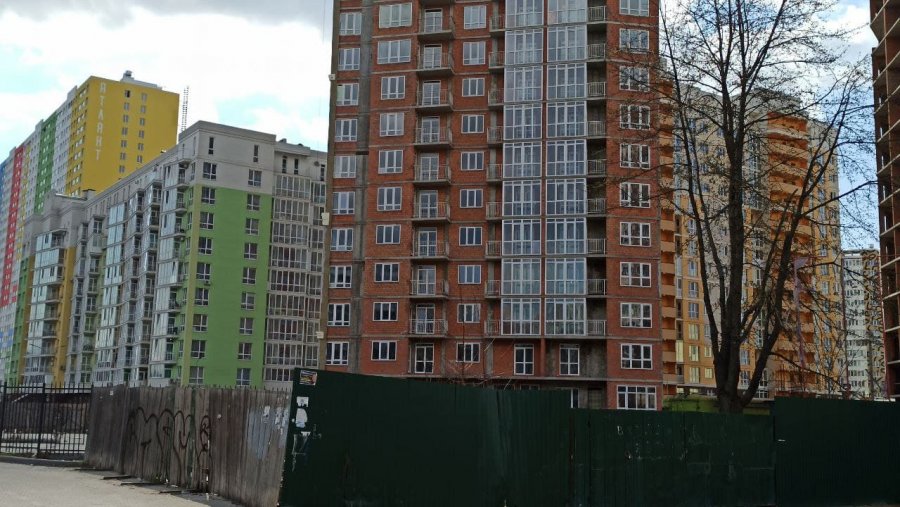 Броварська міськрада шукає інвестора на добудову ЖБК «Діамант». Оголошено конкурс