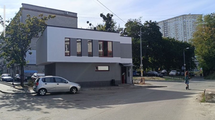 Дива та й годі: депутати земельної комісії намагалися з'ясувати, яким чином звичайні МАФи перетворюються на ...двоповерхові капітальні будівлі в центрі міста