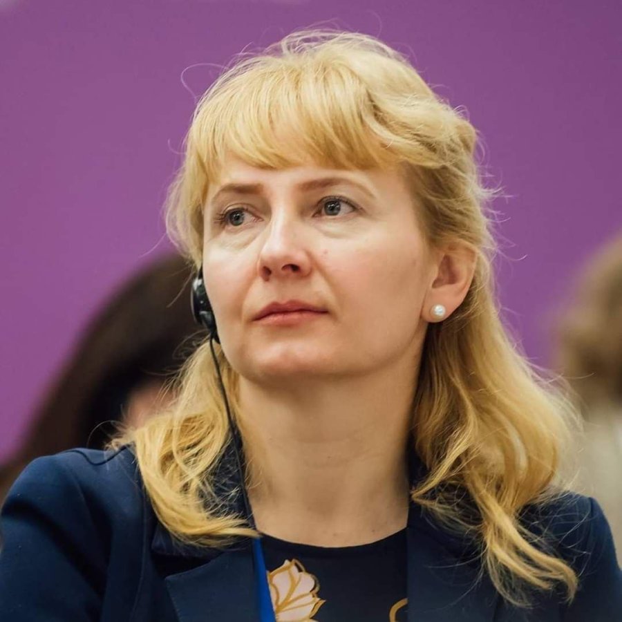 Кабмін призначив новим освітнім омбудсменом броварчанку Надію Лещик