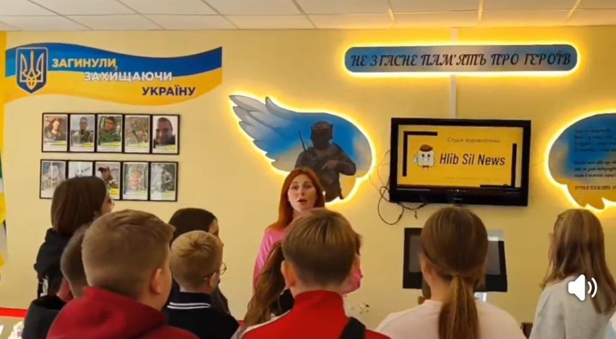 Студія журналістики для підлітків @hlib_sil_news відкрила новий простір у Ліцеї №3 та запросила учнів 6-х класів на квест "Ключ до світу журналістики"